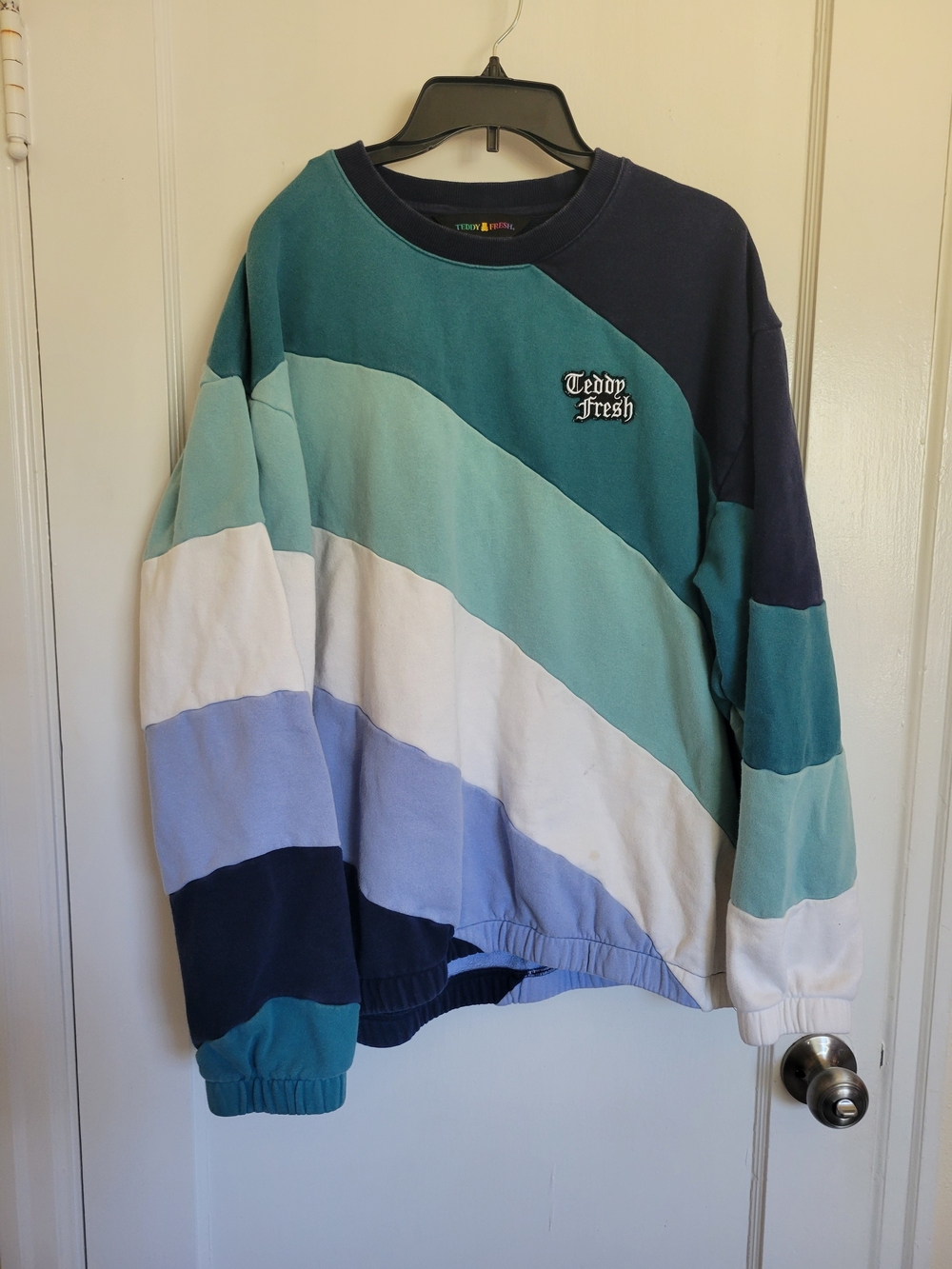 Teddy Fresh Men's Colorblock Crewneck Sweater - Teal/White/Blue